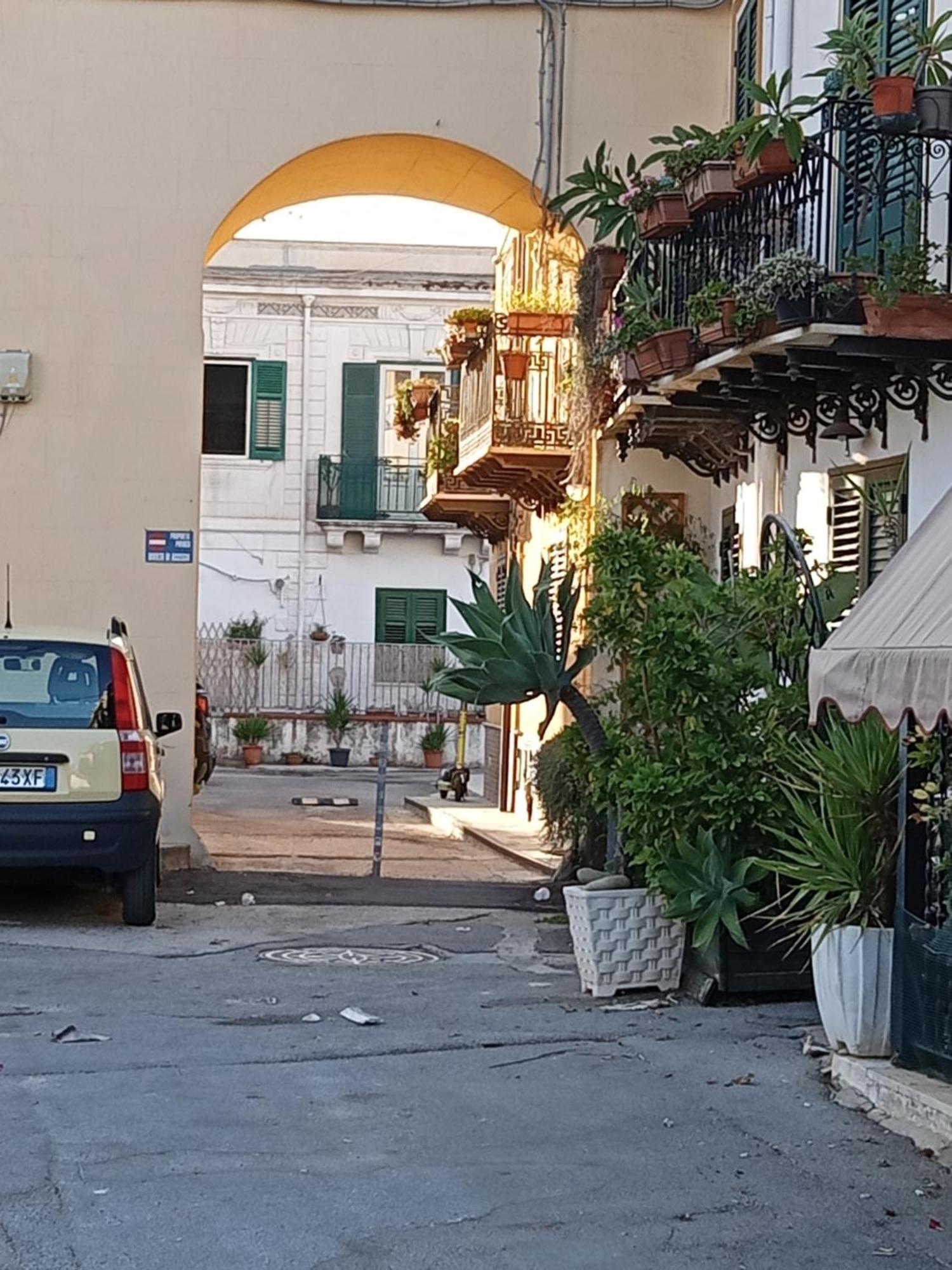 Mondello La Piazzetta Apartment Palermo Luaran gambar
